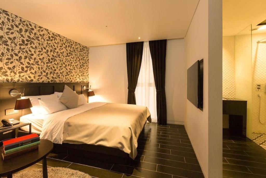 Trang Blue Hotel Сеул Екстер'єр фото