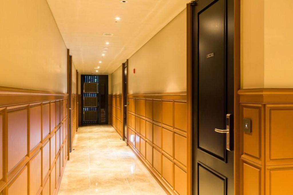 Trang Blue Hotel Сеул Екстер'єр фото