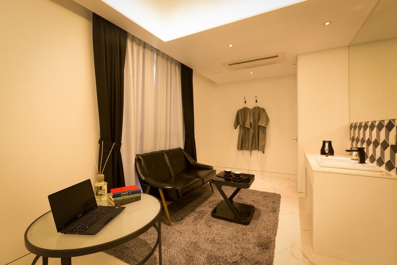 Trang Blue Hotel Сеул Екстер'єр фото