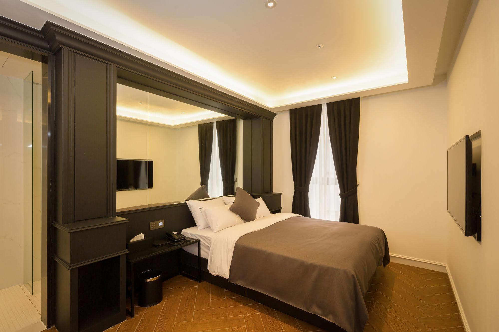 Trang Blue Hotel Сеул Екстер'єр фото